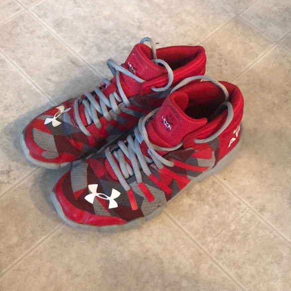 Under Armour Shoes - Boys Under Armour Shoes